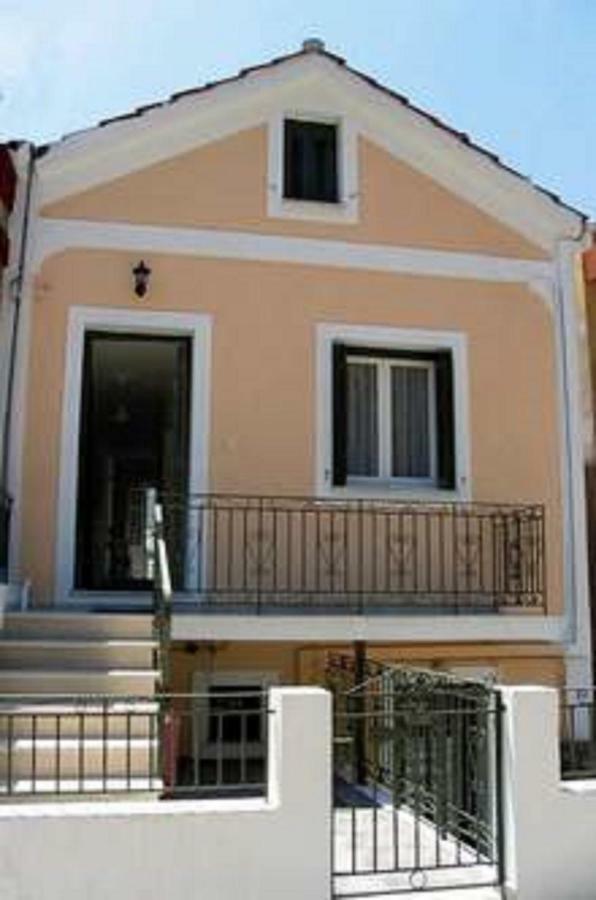 Para Thin Alos Apartment Vathy  Zewnętrze zdjęcie