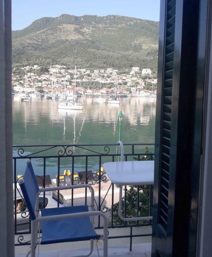 Para Thin Alos Apartment Vathy  Zewnętrze zdjęcie