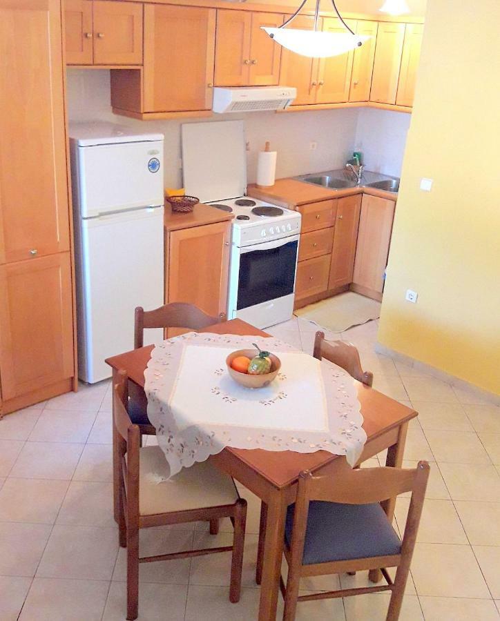 Para Thin Alos Apartment Vathy  Zewnętrze zdjęcie