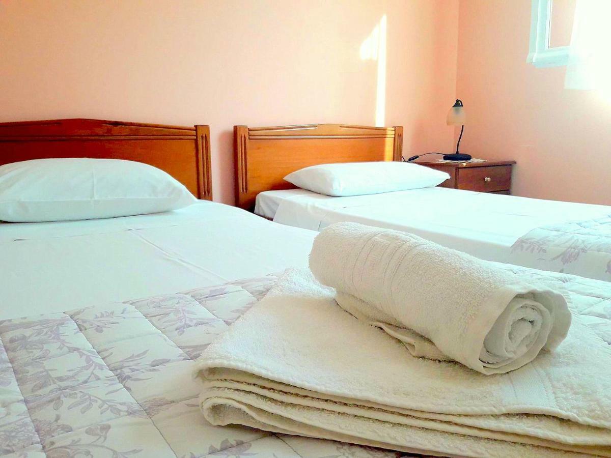 Para Thin Alos Apartment Vathy  Zewnętrze zdjęcie