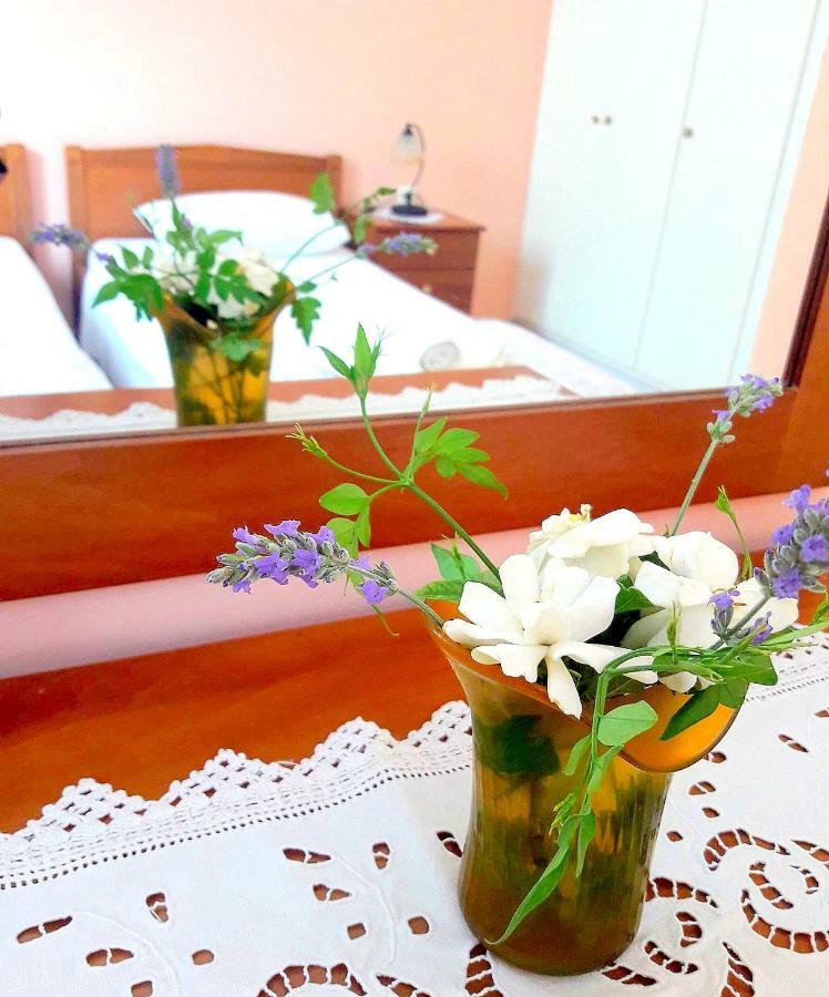 Para Thin Alos Apartment Vathy  Zewnętrze zdjęcie